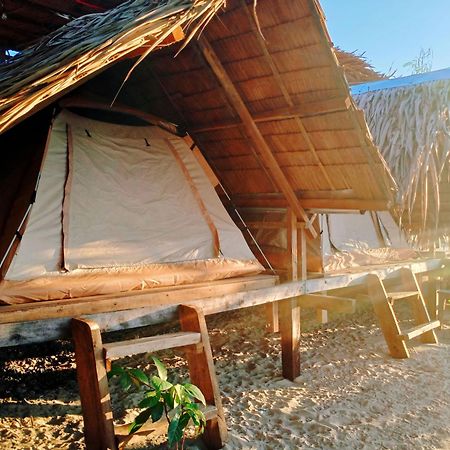 Appartamento Amwani Breeze El Nido Esterno foto